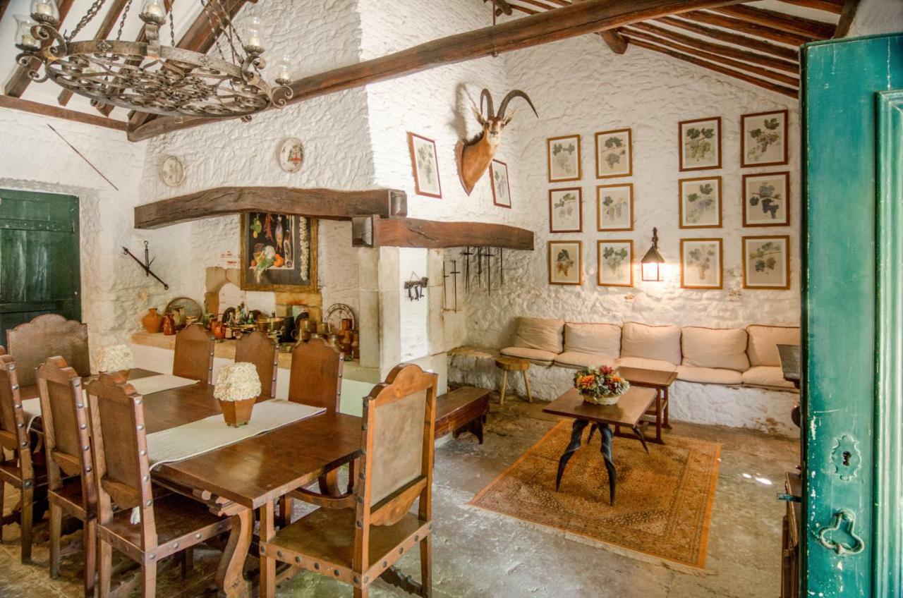 Гостевой дом Quinta Do Tojal Феррейра-ду-Зезери Экстерьер фото